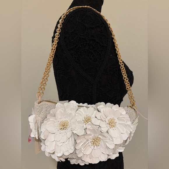 White and Gold Floral Shoulder Bag with Chain Strap - Picture 2 of 4